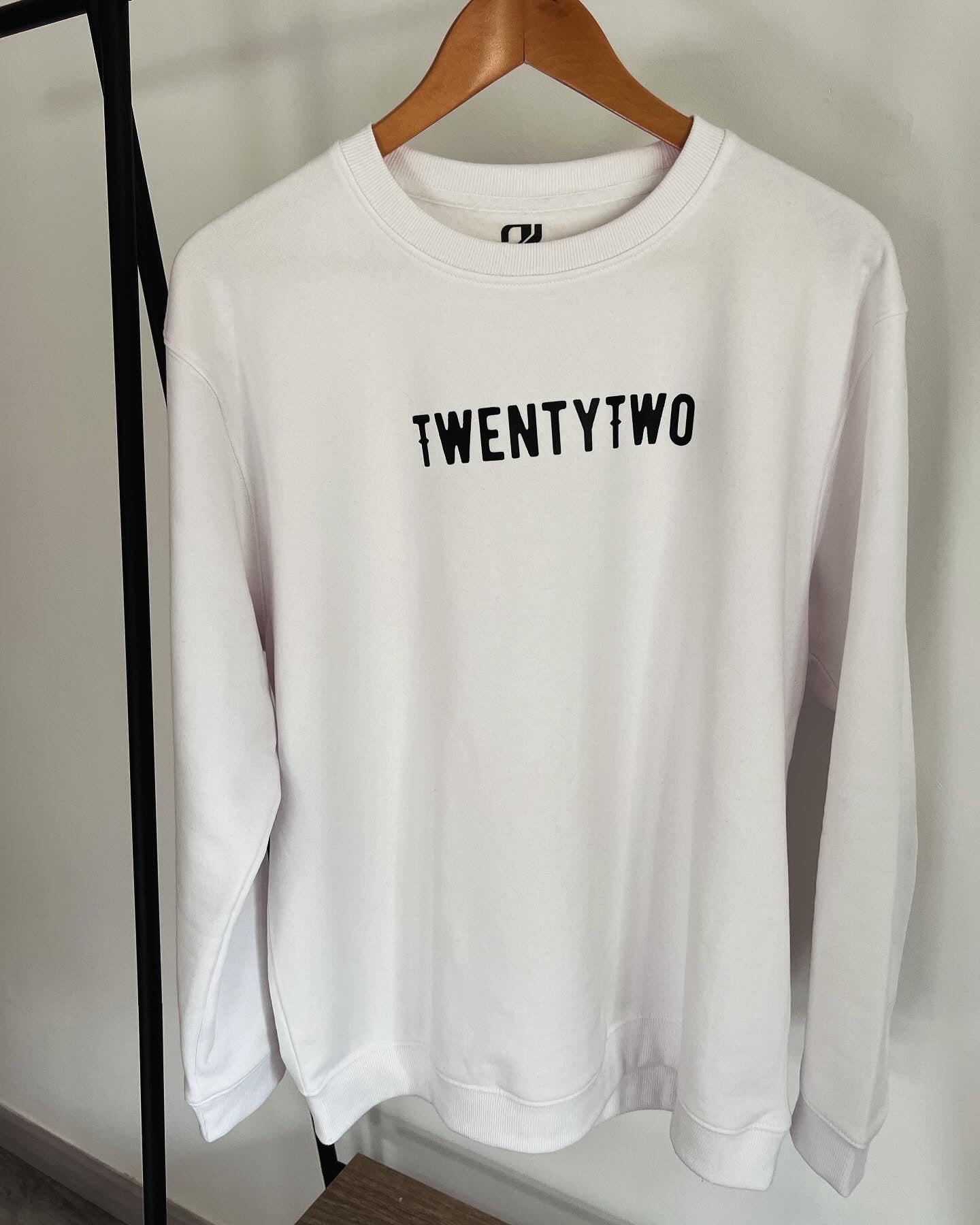 Sudadera blanca TwentyTwo Busto