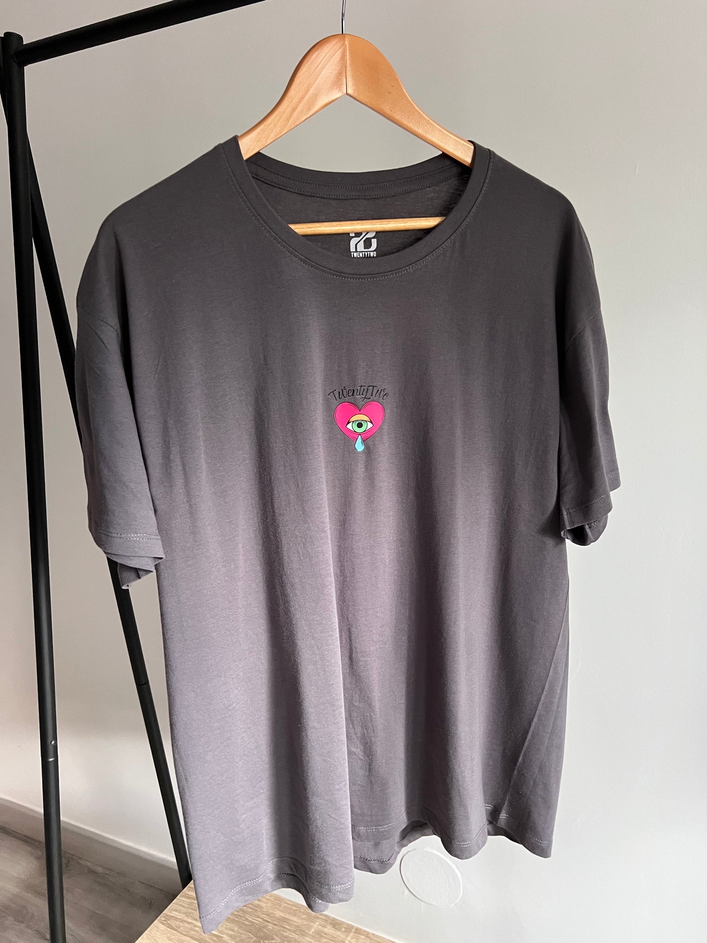 Camiseta TwentyTwo Lettering